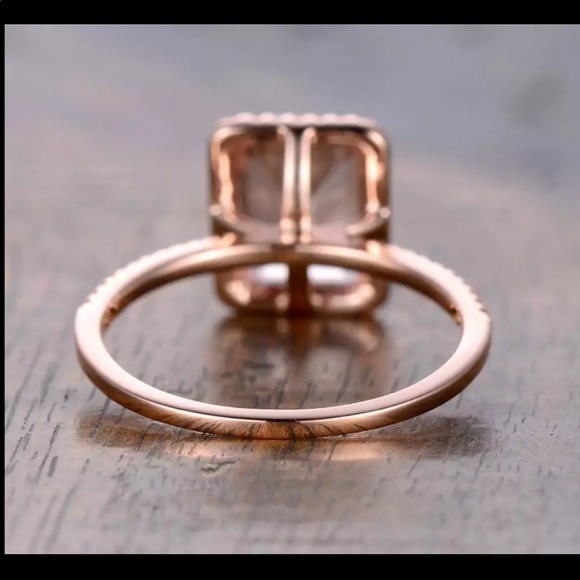 New Women’s Rose Gold Champagne Ring - Picture 3 of 5